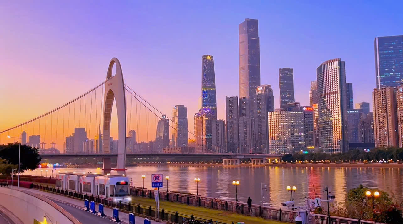 Hoạt động thể thao và giao lưu
